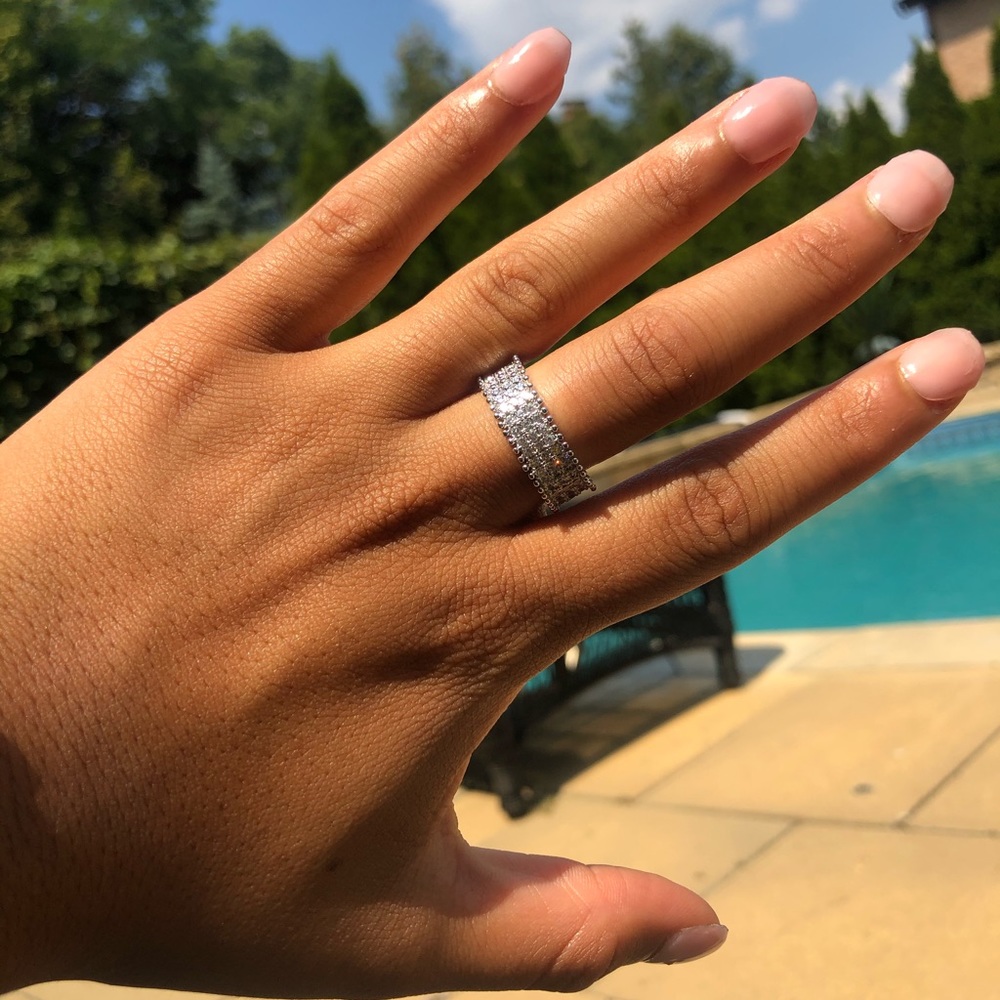 Princess Ring 💫 - Picture 2 of 4